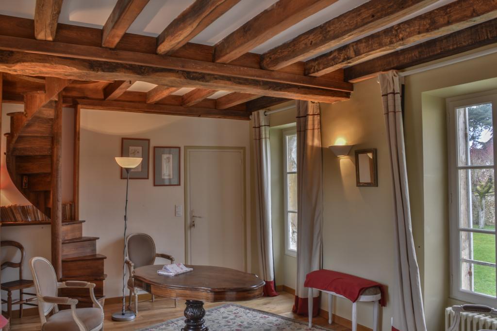 Bed and Breakfast Charmilles Des Cordeliers Paříž Pokoj fotografie